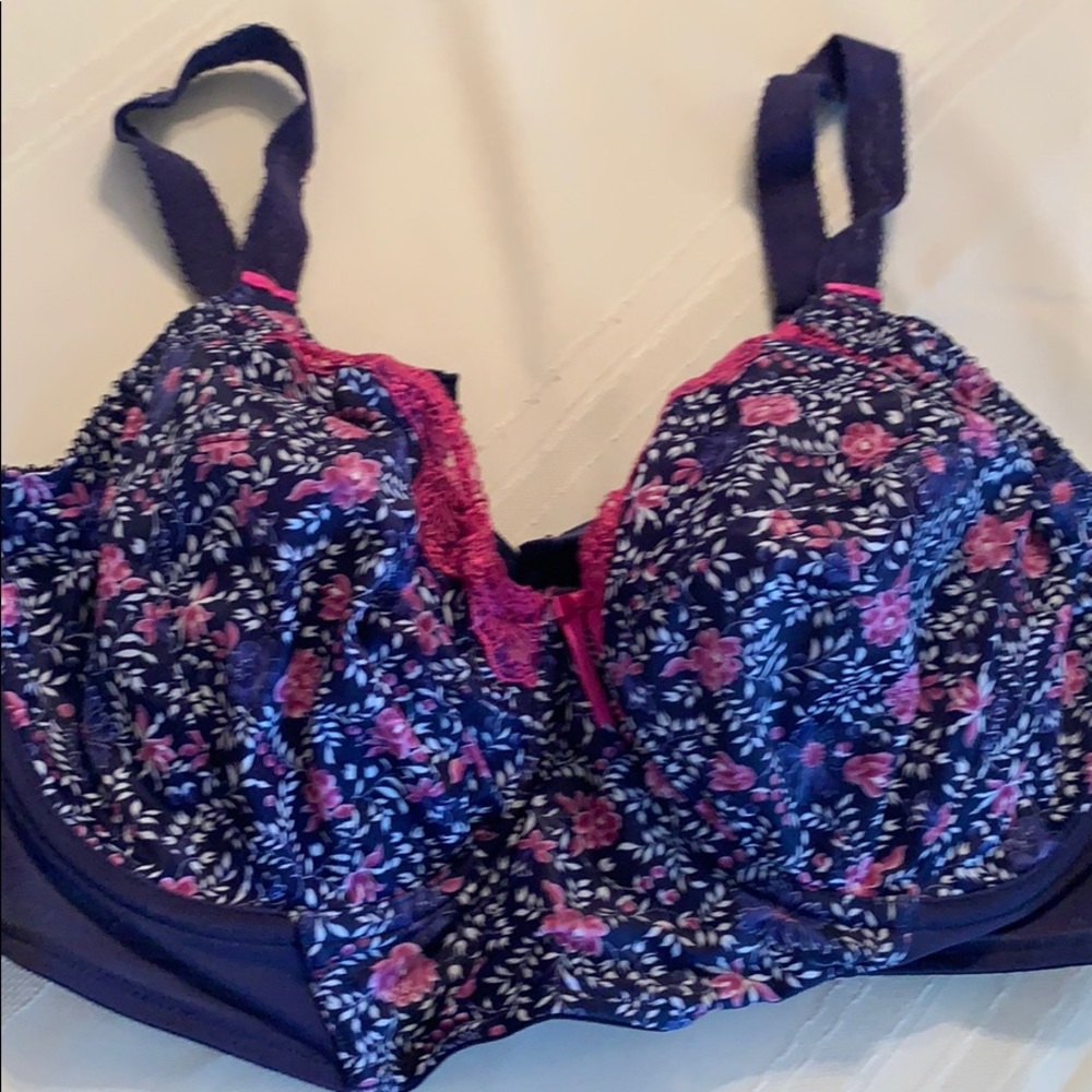 Elomi longline bra US 36G